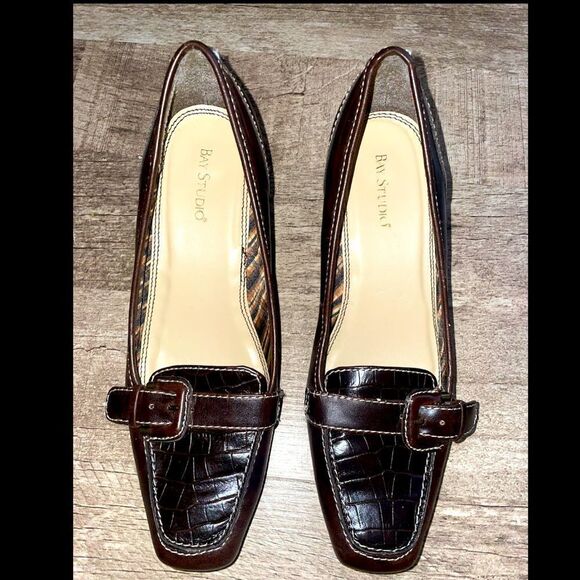Womens Bay Studio Brown Shoes Size 7 - Picture 1 of 3